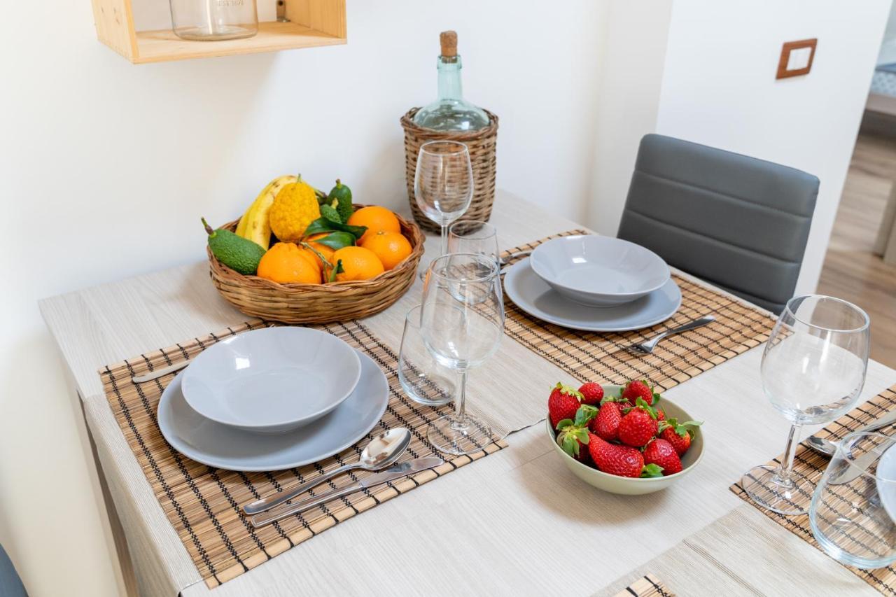 Historic Center New Apartment - Catania Stays ภายนอก รูปภาพ